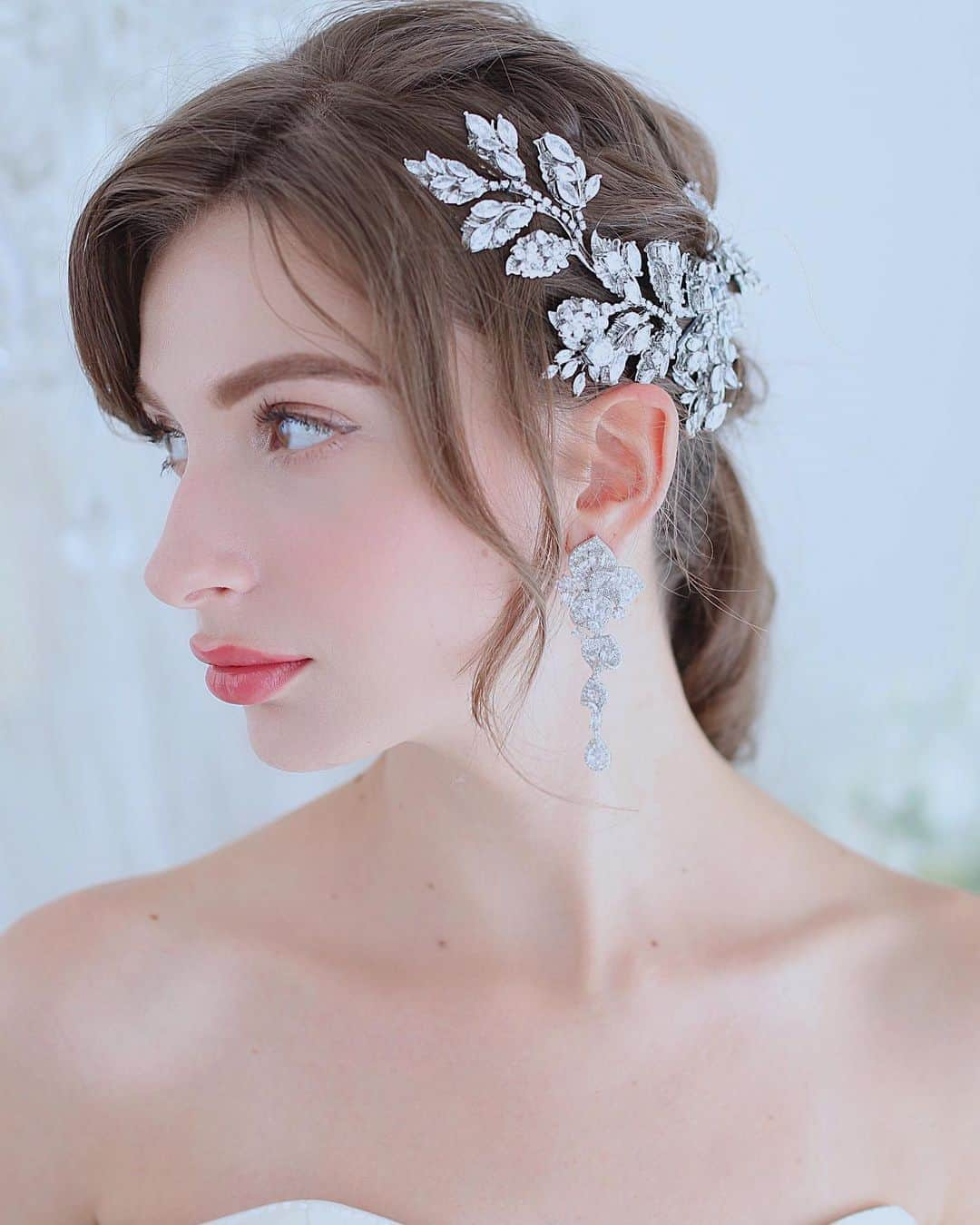 カロリーナさんのインスタグラム写真 - (カロリーナInstagram)「@stellabridal_official さんのアクセサリー、ベストボディの大会でも着けてます😆🤍  ステージでは、水着だけではシンプルなので アクセサリーで華やかさをプラス✨  格好がシンプルだとアクセサリーで印象が変わってきますよね💎  他の選手さんもステラブライダルさんのアクセサリーをステージ用に購入したよ✨とコメントしてくださったので、嬉しかったです🥰  #instaselfies #model #makeup #love #talent #weddingmodel #自撮り #モデル #外国人モデル #タレント #撮影 #撮影モデル #外国人タレント #ハーフモデル #ウエディングモデル #ウエディングアクセサリー #ブライダル #ブライダルモデル #ブライダルヘア #ブライダルアクセサリー」10月22日 22時30分 - karolina0824