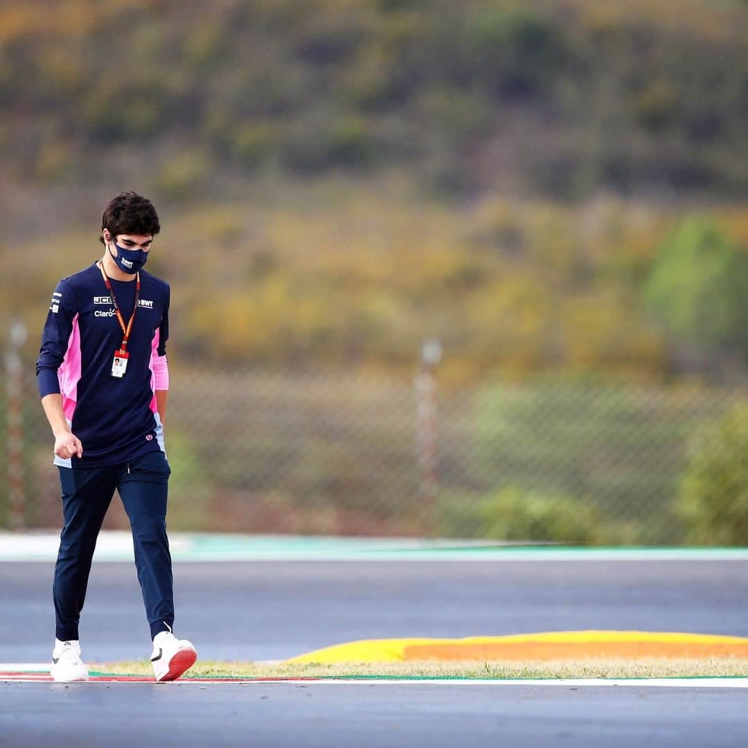 F1さんのインスタグラム写真 - (F1Instagram)「To new horizons! 🔭🌍  The drivers have been out inspecting the @autodromodoalgarve ahead of our first running on Friday morning 🙌  #F1 #Formula1 #PortugueseGP #Algarve #Portimao」10月22日 22時40分 - f1