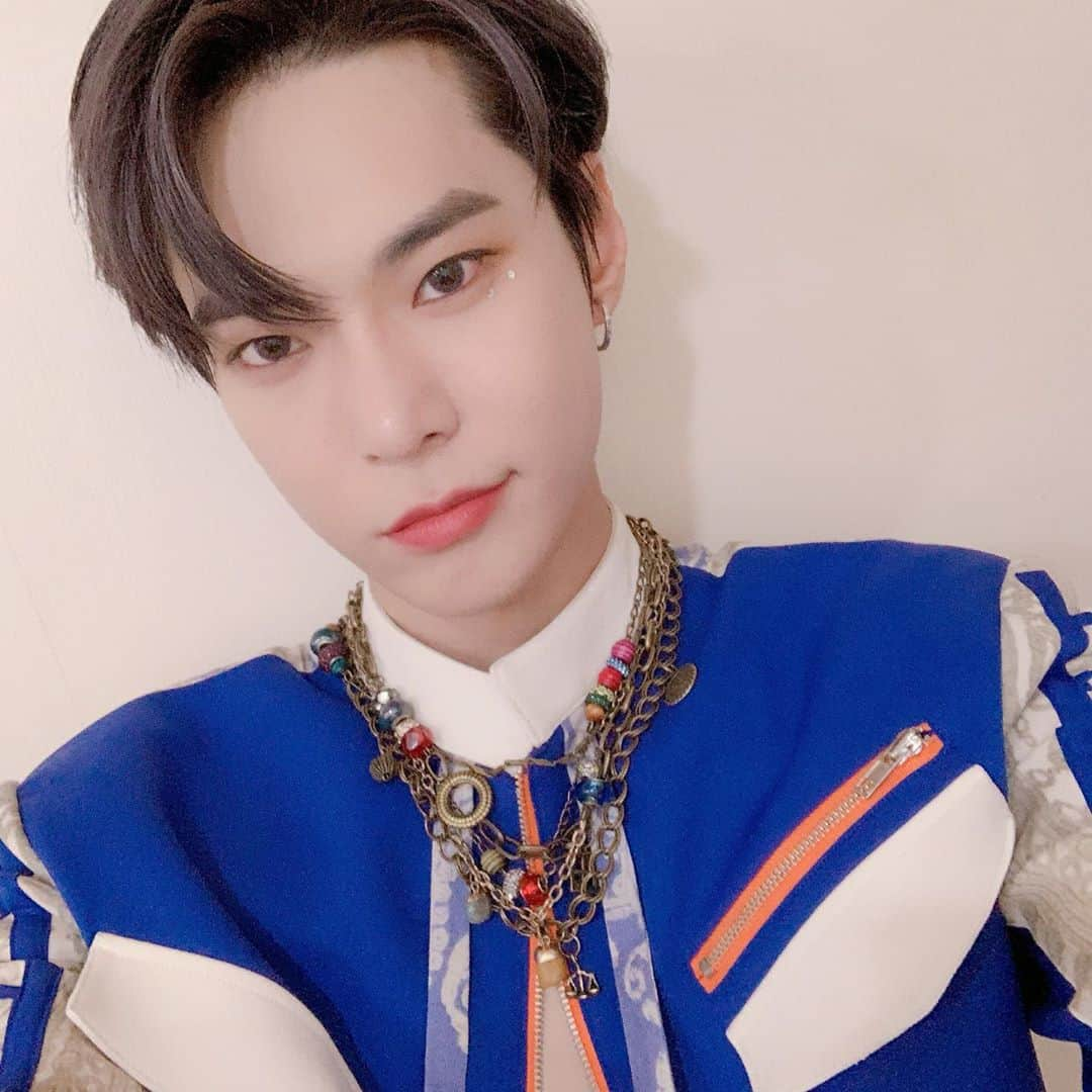 NCTさんのインスタグラム写真 - (NCTInstagram)「우리 오늘 1위 할수 있게 해줘서 너무너무 고마워요  어제도 오늘도 다 덕분이에요  늘 같이 좋은 시간 겪어줘서 너무 고맙고 사랑해용@.@  #DOYOUNG  #MakeAWish #FromHome #NCT #NCTU #RESONANCE #RESONANCE_Pt1 #NCT_RESONANCE #MCOUNTDOWN」10月22日 22時54分 - nct