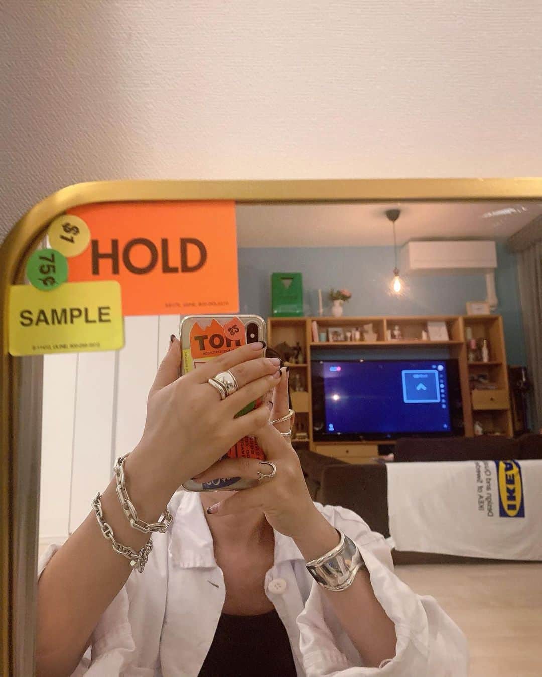 Naomiのインスタグラム：「色々付けたかった日🐼⛓ #accessories#favorite#stickers #tiffany#hermes#silver」