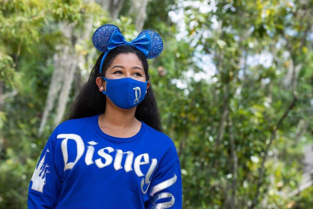 ディズニーランドさんのインスタグラム写真 - (ディズニーランドInstagram)「Recognize the life-changing power of a wish and 40 years of @Disney and @MakeAWishAmerica with the latest color collection, #WishesComeTrueBlue available now at World of Disney and the Disneyland Resort Backlot Premiere Shop in #DowntownDisney and online @shopDisney!」10月22日 23時35分 - disneyland