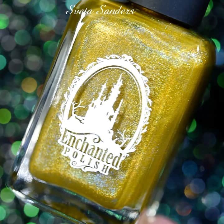 Sveta Sandersのインスタグラム：「#EnchantedPolish Harvest Hayride by @enchantedpolish 💛」