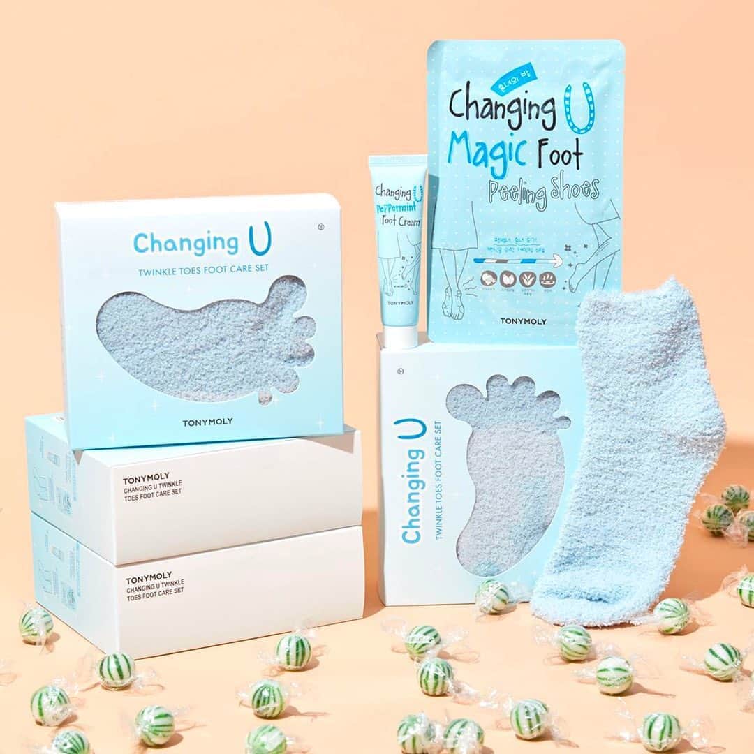 TONYMOLY USA Officialさんのインスタグラム写真 - (TONYMOLY USA OfficialInstagram)「Transform rough and calloused feet with our Changing U Twinkle Toes Foot Care Set! 💙 Includes our best-selling Changing U Magic Foot Peeling Shoes, Changing U Peppermint Foot Cream & cozy blue fuzzy sleep socks! Available exclusively at @ultabeauty✨#xoxoTM #TONYMOLYnMe」10月22日 23時47分 - tonymoly.us_official