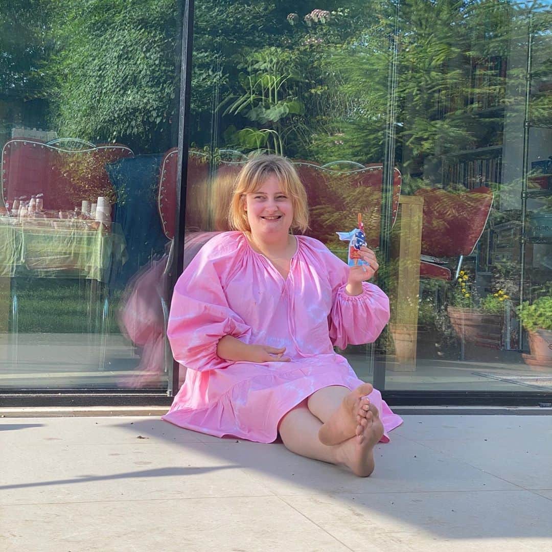 バーティ・ギルバートさんのインスタグラム写真 - (バーティ・ギルバートInstagram)「sis from the summer that barely was」10月23日 0時29分 - bertieegilbert