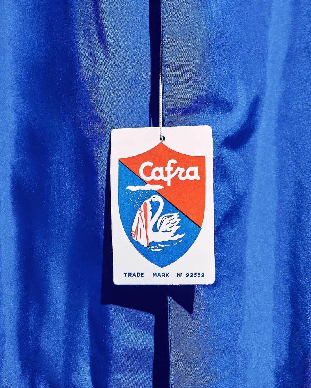 カナーリさんのインスタグラム写真 - (カナーリInstagram)「In 1953 the Cafra brand was born, created by the union of the words CAnali and FRAtelli (brothers). Read more at the link in bio and discover our brand's heritage. #Canali1934 #CanaliAnthology #MadeInItaly #fashion #menswear #archive #throwback」10月23日 1時03分 - canali