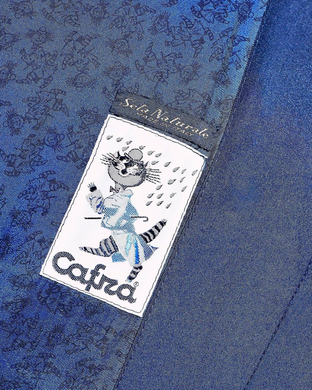 カナーリさんのインスタグラム写真 - (カナーリInstagram)「In 1953 the Cafra brand was born, created by the union of the words CAnali and FRAtelli (brothers). Read more at the link in bio and discover our brand's heritage. #Canali1934 #CanaliAnthology #MadeInItaly #fashion #menswear #archive #throwback」10月23日 1時03分 - canali