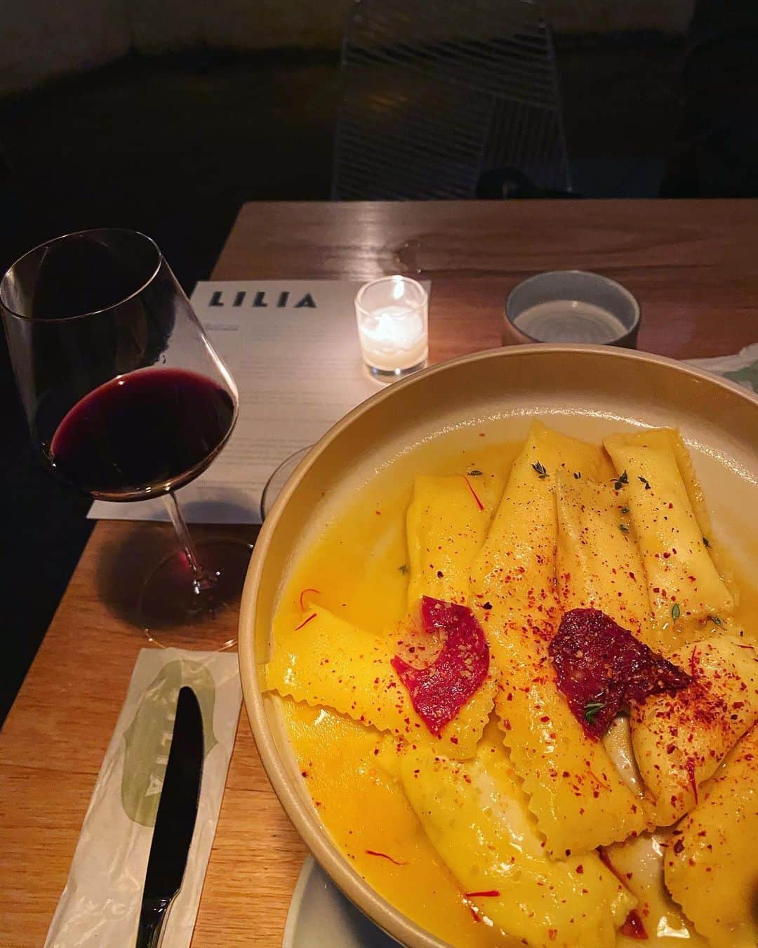 マリア・シャラポワさんのインスタグラム写真 - (マリア・シャラポワInstagram)「Cacio e Pepe but make it a fritelle. Sheep’s milk cheese but make it agnolotti. If you’re still hungry, just add clams. 🐷」10月23日 0時57分 - mariasharapova