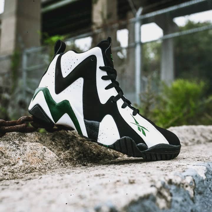 Reebok classicのインスタグラム：「The return of an OG. // The iconic Kamikaze II OG makes its come back tonight. 12 AM EST. Link in bio.​」