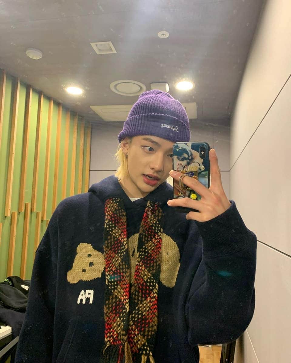 Stray Kidsさんのインスタグラム写真 - (Stray KidsInstagram)「크리스마스야 언넝와 보고싶어😚 #straykids #Lovestay #나홀로집에 #보는중」10月23日 1時25分 - realstraykids