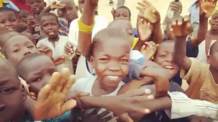 カテリーナ・グレアムのインスタグラム：「Praying for the protection of the men women and children of Nigeria. We must demand the end of police brutality and stand up for equality not only in the US... but everywhere in the world. Accounts of police violence need to be investigated and perpetrators held accountable now. Together we are one. #EndSars #EndPoliceBrutality」