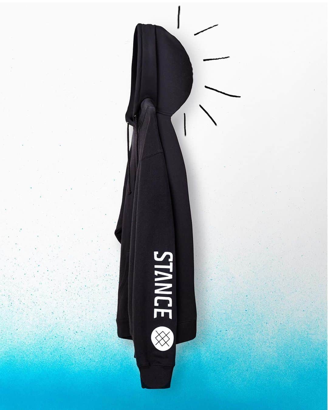 Stanceのインスタグラム：「Layer ⬆️❄️... Every winter wardrobe needs a hard-working hoodie. Introducing an all-new standard for an OG classic, to ensure you're covered from head-to-toe. Keep it fresh, while staying warm and comfortable this holiday season...Link in bio.」