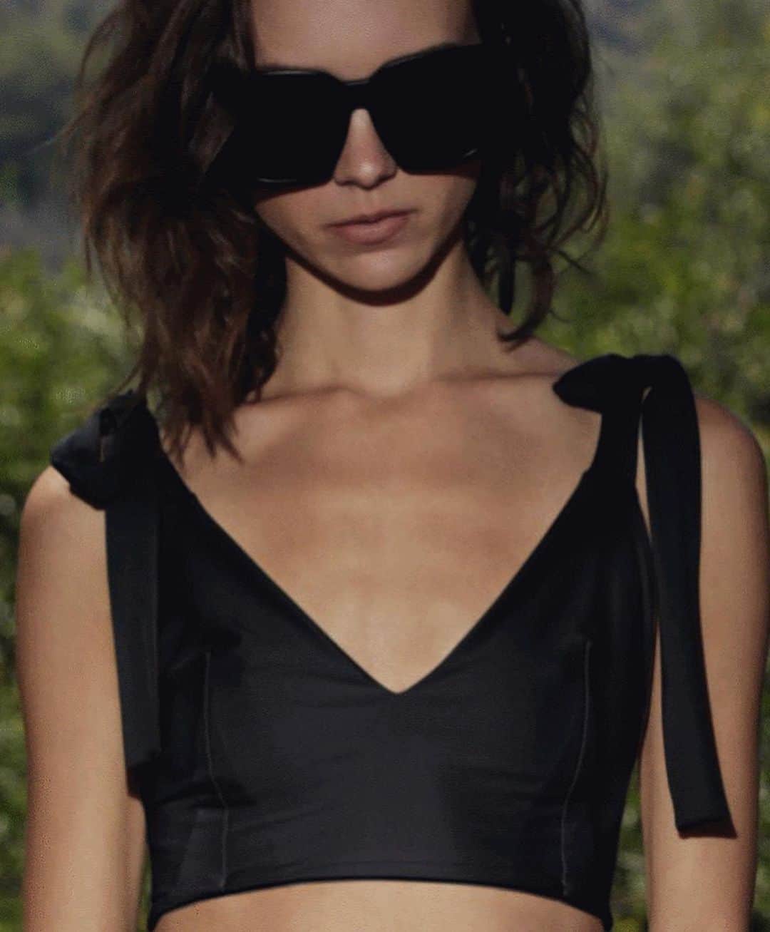ハイディメリックさんのインスタグラム写真 - (ハイディメリックInstagram)「The Ballerine.... our new swim top. Ties at shoulders, perfect coverage fit. Only available at HEIDIMERRICK.com」10月23日 1時51分 - hmerrick