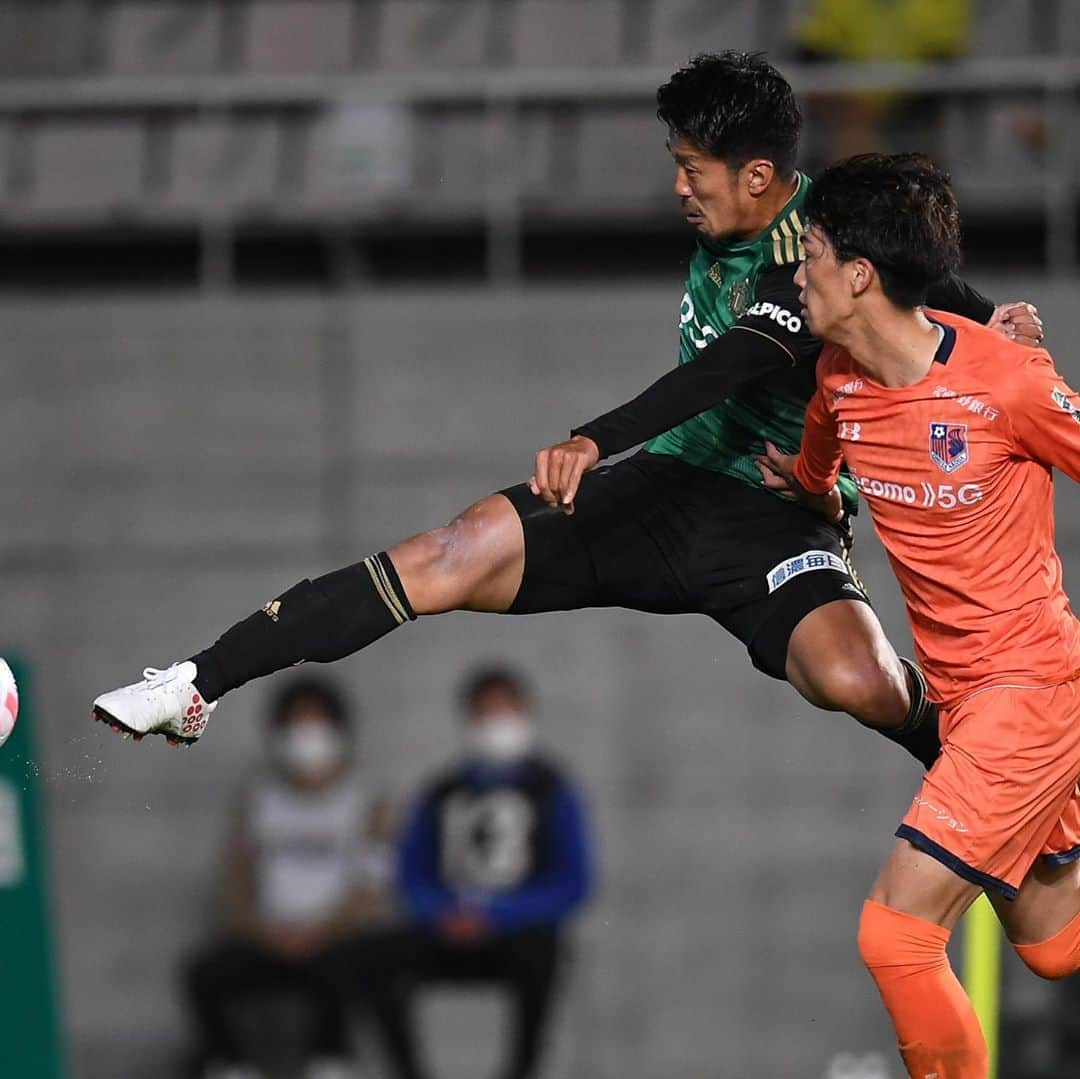 松本山雅FCさんのインスタグラム写真 - (松本山雅FCInstagram)「2020.10.21 2020 Meiji Yasuda J2 League 28th sec. Matsumoto 1-1 Omiya  #松本山雅fc #matsumotoyamaga #yamaga #onesoul #捲土雷鳥 #阪野豊史 #セルジーニョ #高橋諒」10月23日 11時25分 - matsumoto.yamagafc