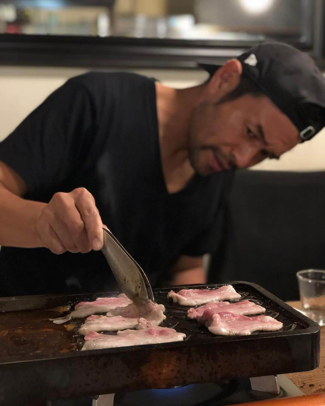 ニッチロー'さんのインスタグラム写真 - (ニッチロー'Instagram)「東京で初めて【すずり焼肉】した人物になりました  飯田人だけではなく  東京生まれ叙々苑育ちの方々でもどハマりさせました  すずり焼肉の凄さをまざまざと見せつけられた夜  飯田魂  #すずり焼肉 #硯yakiniku #すずるのかぃ  #飯田焼肉  #沼ダレ #中毒性あり過ぎ #日本一の焼肉の街育ち #飯田魂 #プロ焼肉選手 #ニッチロー' #ニックロー #ニッチ飯 #yakiniku #yakinikucity」10月23日 11時29分 - nicchiro5.1