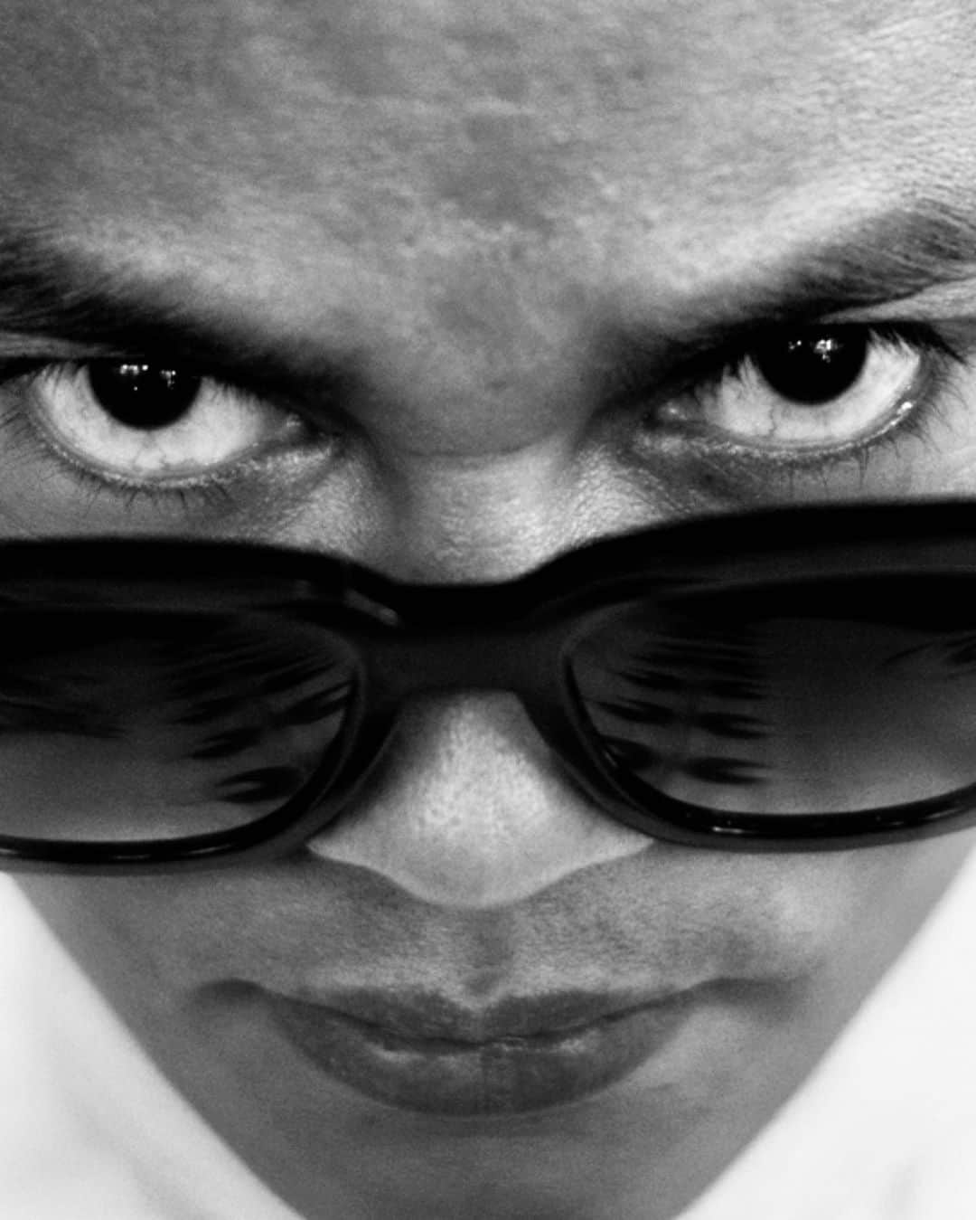 トニー・ジャーのインスタグラム：「Everything in my eyes 👀」