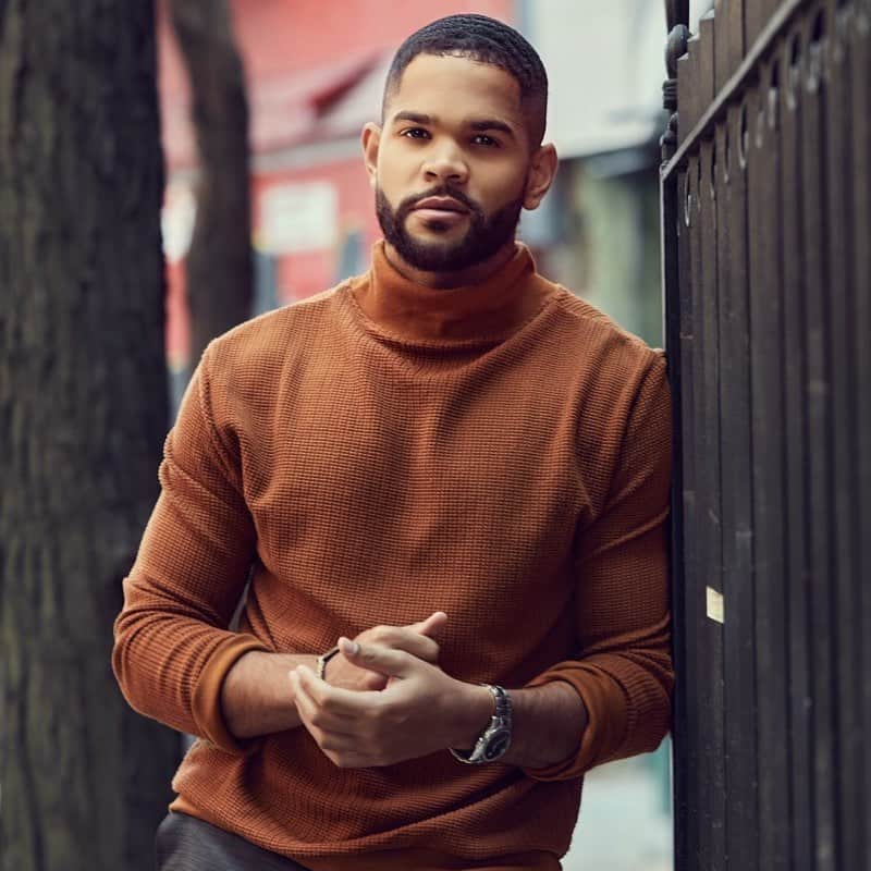 ディジョン・タルトンのインスタグラム：「So we all voting right? 🙃🙃」