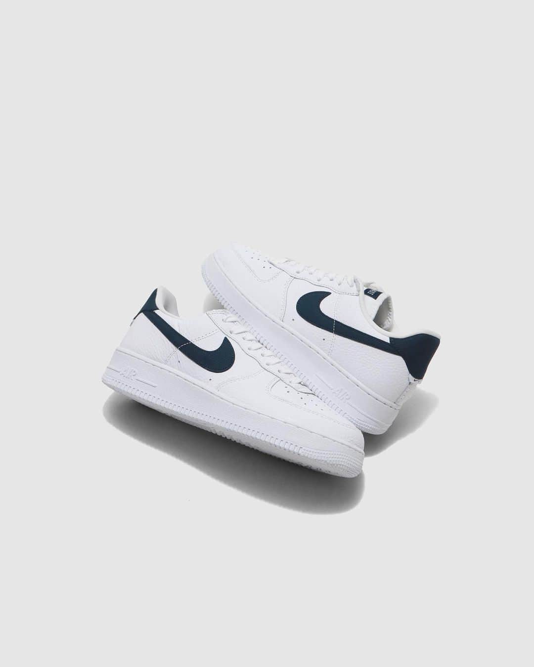 A+Sのインスタグラム：「in stock now  ■NIKE AIR FORCE 1 ’07 CRAFT COLOR : WHITE/OBSIDIAN-WHITE SIZE : 26.0cm - 29.0cm PRICE : ¥13,000 (+TAX)  洗練された伝説のスタイル。 ナイキ エア フォース 1 クラフトは、人気のバスケットボールシューズのオリジナルモデルに新たなテイストを加えた一足。張りのあるレザー、大胆なカラー、適度な光沢によって個性が際立つデザインです。  Sophisticated legendary style. The Nike Air Force 1 Craft is a pair of original models of popular basketball shoes with a new taste. Tight leather, bold colors, and moderate luster make this design stand out.  #a_and_s #NIKE #NIKEAIRFORCE1 #NIKEAIRFORCE107 #NIKEAIRFORCE107CRAFT」