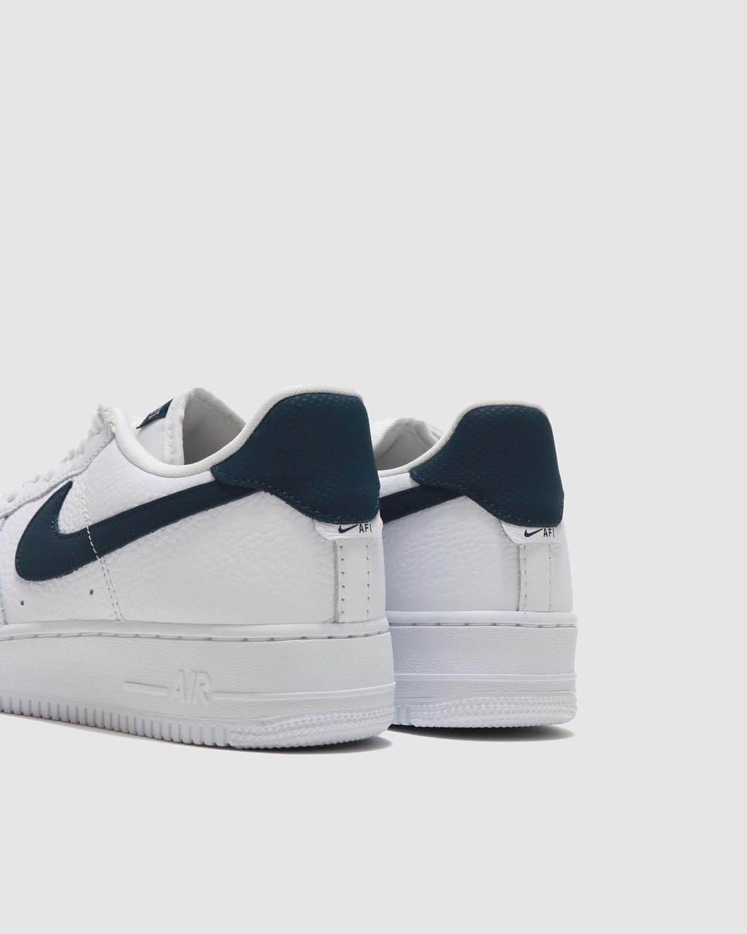 A+Sのインスタグラム：「in stock now  ■NIKE AIR FORCE 1 ’07 CRAFT COLOR : WHITE/OBSIDIAN-WHITE SIZE : 26.0cm - 29.0cm PRICE : ¥13,000 (+TAX)  洗練された伝説のスタイル。 ナイキ エア フォース 1 クラフトは、人気のバスケットボールシューズのオリジナルモデルに新たなテイストを加えた一足。張りのあるレザー、大胆なカラー、適度な光沢によって個性が際立つデザインです。  Sophisticated legendary style. The Nike Air Force 1 Craft is a pair of original models of popular basketball shoes with a new taste. Tight leather, bold colors, and moderate luster make this design stand out.  #a_and_s #NIKE #NIKEAIRFORCE1 #NIKEAIRFORCE107 #NIKEAIRFORCE107CRAFT」