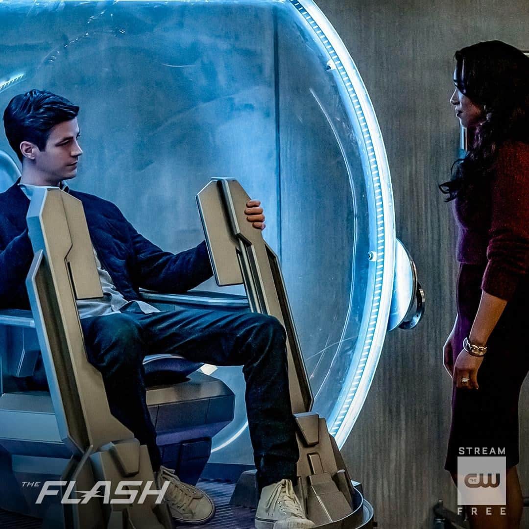 The Flashのインスタグラム：「The race against Thawne. #TheFlash」