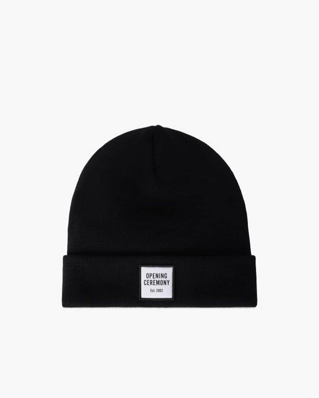 オープニングセレモニーさんのインスタグラム写真 - (オープニングセレモニーInstagram)「Red or Black? Or both? Box logo beanie, available on openingceremony.com  ❤🖤  📸 by @jimcnedd / styling by @franciferretti / model @chiamazzoleni」10月23日 4時03分 - openingceremony