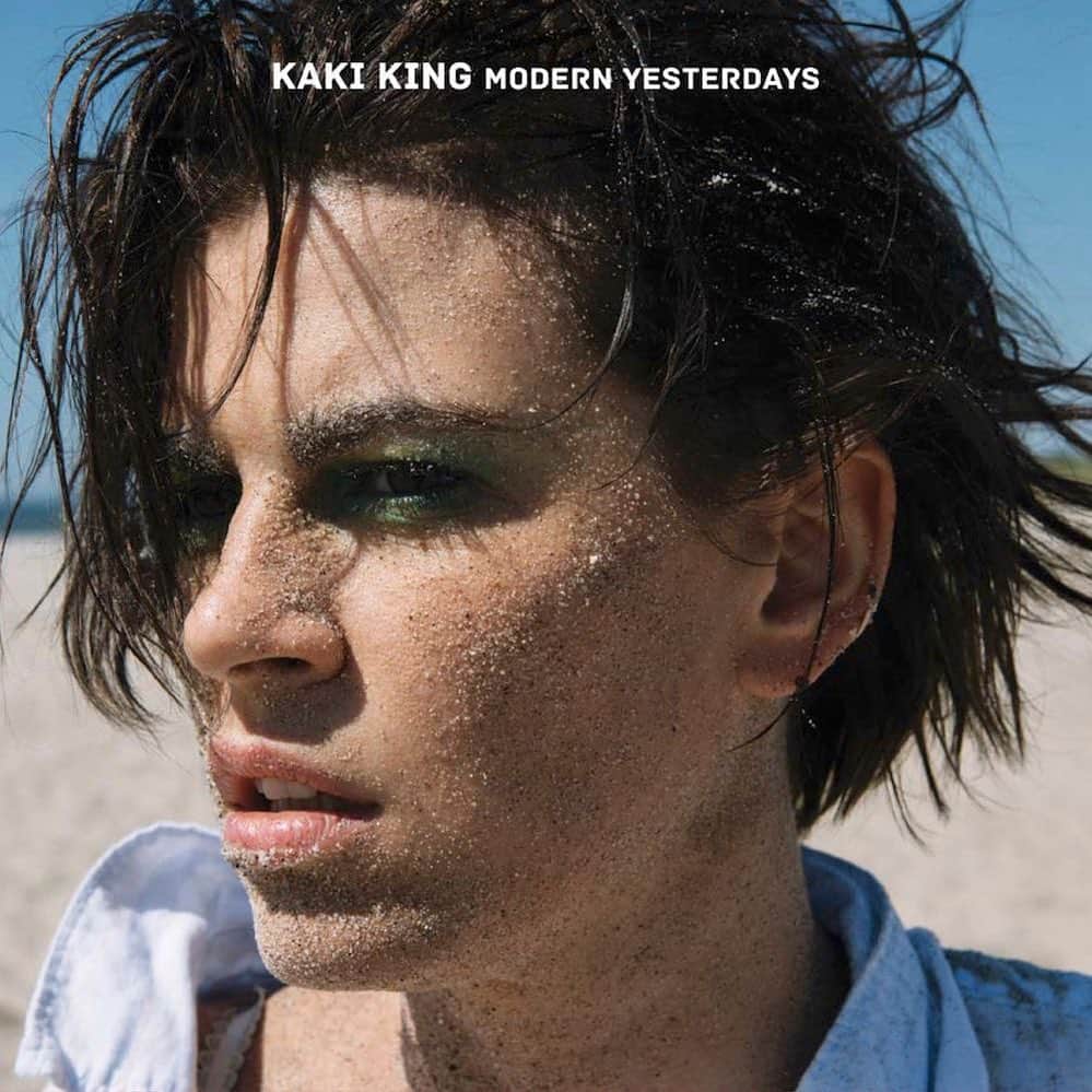 カーキ・キングのインスタグラム：「Out tomorrow. Tag someone who needs to know.」