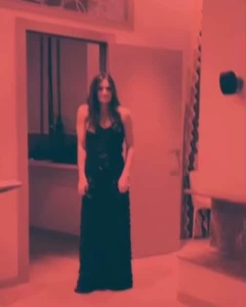 エレーナ・イシンバエワのインスタグラム：「Для тех, кто не спит😉 Вдохновлённая великолепным @fkirkorov .」