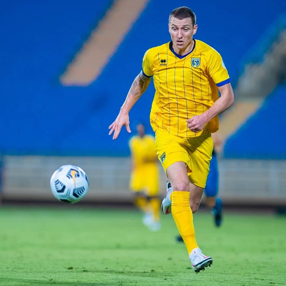 ミッチェル・デュークのインスタグラム：「What a result! Winning 1-0 against Al Nassr with only 10 men for 80+ minutes 💪🏼」