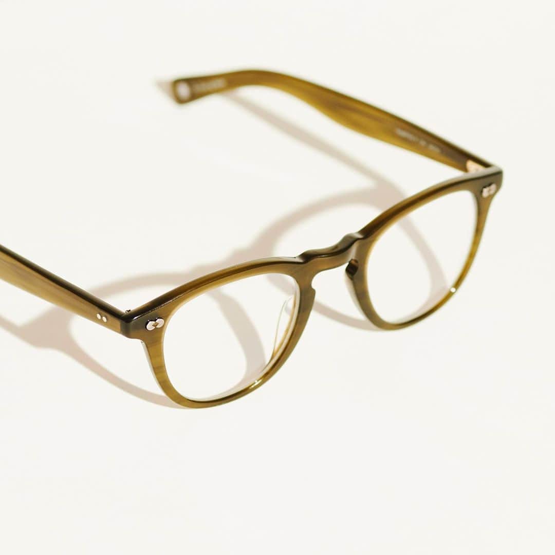 ジーエルシーオーさんのインスタグラム写真 - (ジーエルシーオーInstagram)「Customize your frames and lenses at any GLCO store. Got a prescription? Bring them in—we can fill most of them within an hour.」10月23日 5時16分 - garrettleight