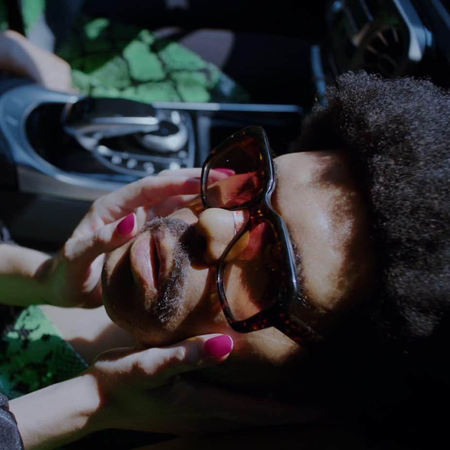 Vevoさんのインスタグラム写真 - (VevoInstagram)「NSFW: @theweeknd delivers a gory video just in time for Halloween. Watch the saga continue in “Too Late.” ⠀⠀⠀⠀⠀⠀⠀⠀⠀ ▶️[Link in bio] #TheWeeknd #TooLate」10月23日 5時09分 - vevo