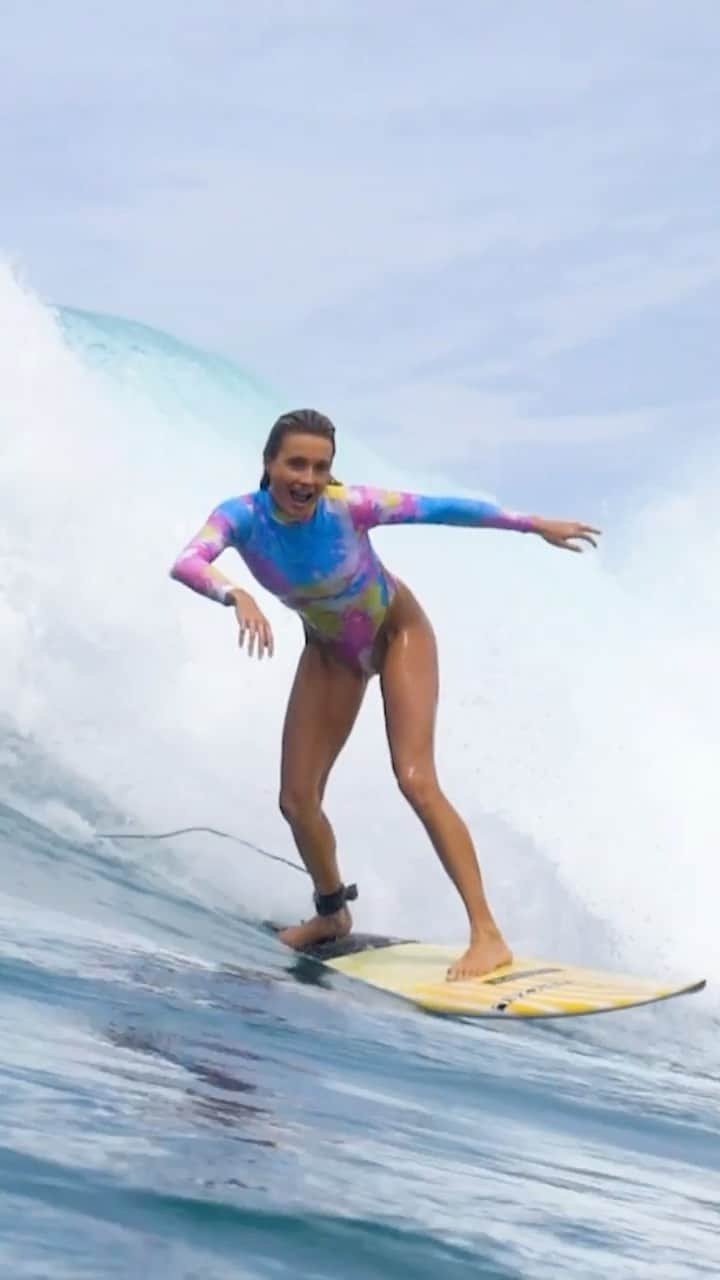 のインスタグラム：「Been having a blast the last few weeks surfing and playing around with my bestie. Filmed and edited @jaketaiwan4」