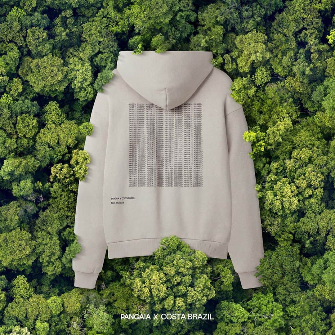 HYPEBEASTさんのインスタグラム写真 - (HYPEBEASTInstagram)「@hypebeaststyle: @thepangaia and Costa Brazil, an eco-friendly beauty line founded by @costafrancisco, have joined forces for a limited-edition capsule made to preserve the Amazon Rainforest and bring aid to its indigenous communities.PANGAIA and Costa Brazil’s limited-edition capsule is available today.⁠⠀ Photo: The Pangaia⁠⠀」10月23日 5時46分 - hypebeast