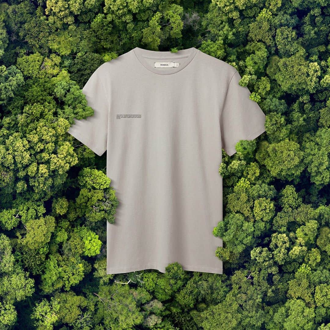 HYPEBEASTさんのインスタグラム写真 - (HYPEBEASTInstagram)「@hypebeaststyle: @thepangaia and Costa Brazil, an eco-friendly beauty line founded by @costafrancisco, have joined forces for a limited-edition capsule made to preserve the Amazon Rainforest and bring aid to its indigenous communities.PANGAIA and Costa Brazil’s limited-edition capsule is available today.⁠⠀ Photo: The Pangaia⁠⠀」10月23日 5時46分 - hypebeast