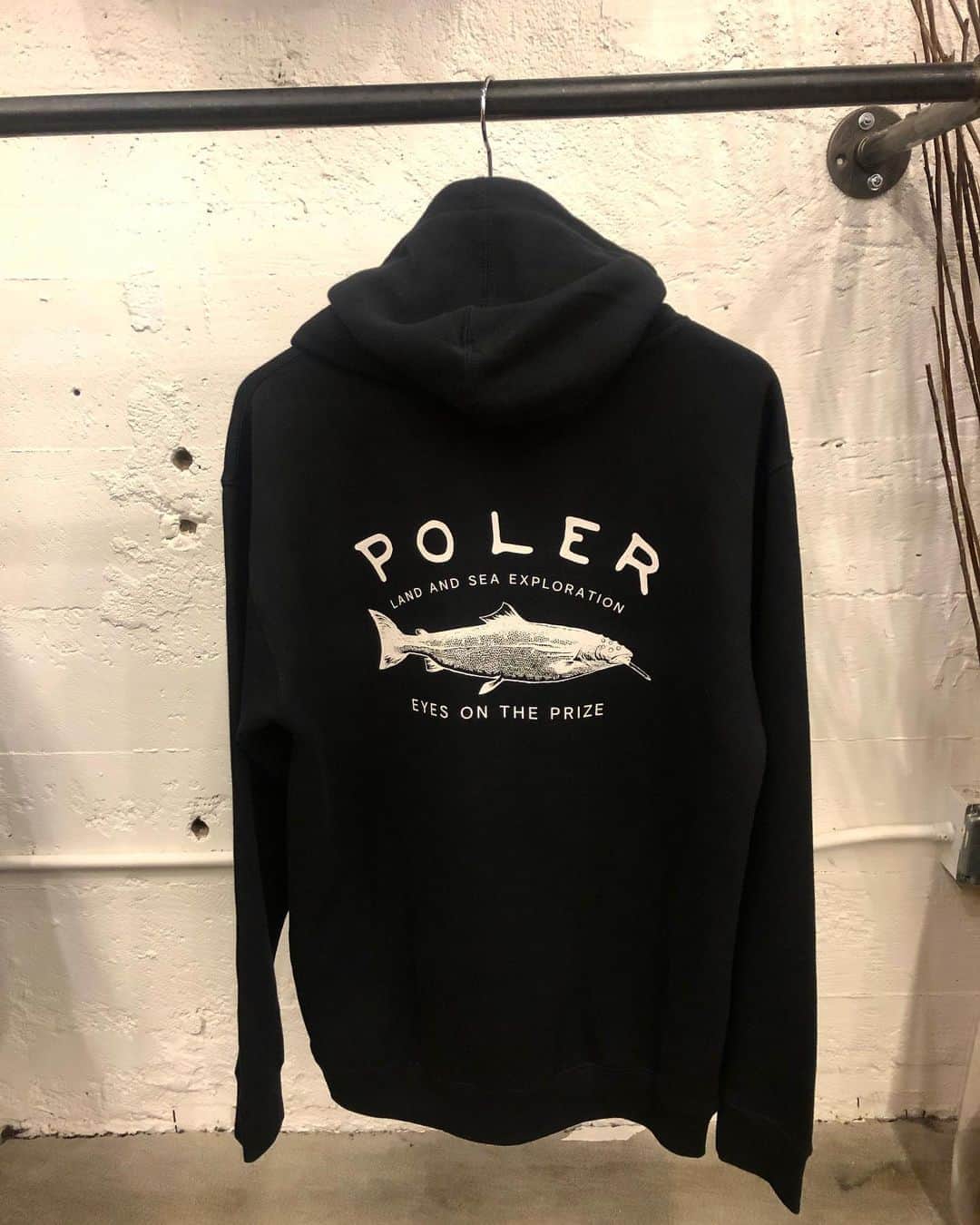 Poler Outdoor Stuffさんのインスタグラム写真 - (Poler Outdoor StuffInstagram)「We have 2 Land and Sea hoodies left! 1 small and 1 medium. We’re open til 6 today if you want to come snag one! #polerstuff #campvibes」10月23日 6時04分 - polerportland