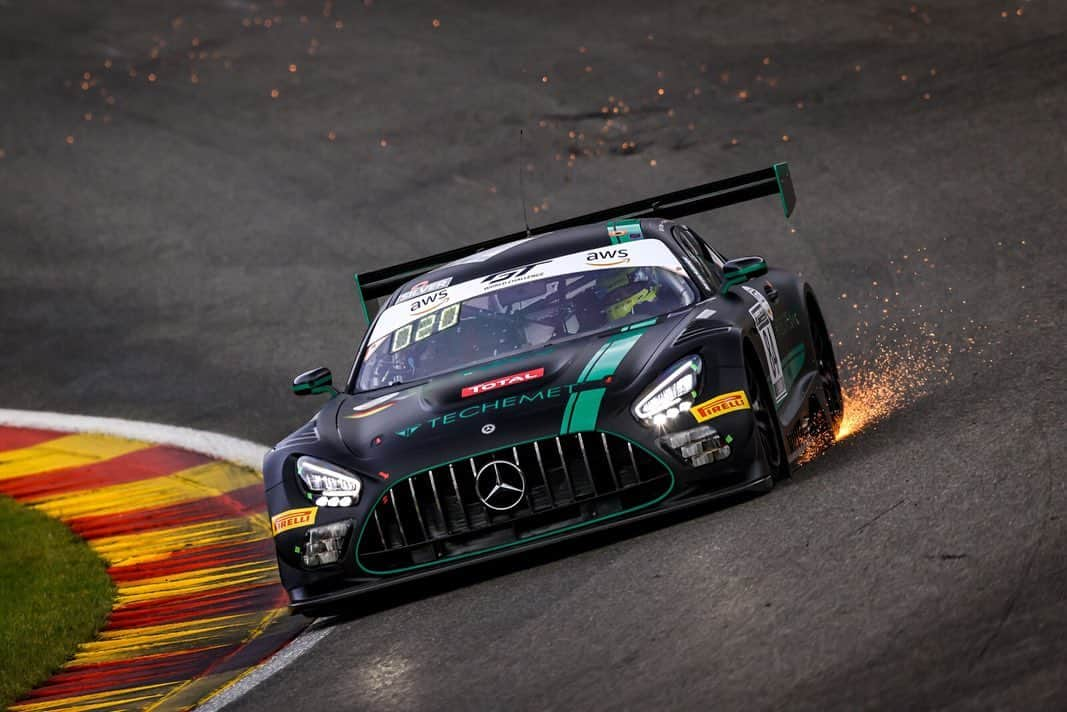 Mercedes AMGさんのインスタグラム写真 - (Mercedes AMGInstagram)「It was a busy first day at the @total24hoursofspa for our Mercedes-AMG GT3s. The first laps were done this morning during Free Practice, the qualifying sessions followed in the evening. #88 Mercedes-AMG Team AKKA ASP, #4 Mercedes-AMG Team HRT (@hauptracingteam) and #89 @akkaaspteam qualified for Super Pole tomorrow which determines the first 20 starting grid positions. Impressions from the legendary @circuit_spa_francorchamps. 📸  #24hAMG #spa24h #MercedesAMG #MercedesAMGMotorsport #10YearsAMGCustomerRacing #AMGGT3 #GTWorldChEu #IntGTC #Racing」10月23日 6時17分 - mercedesamg