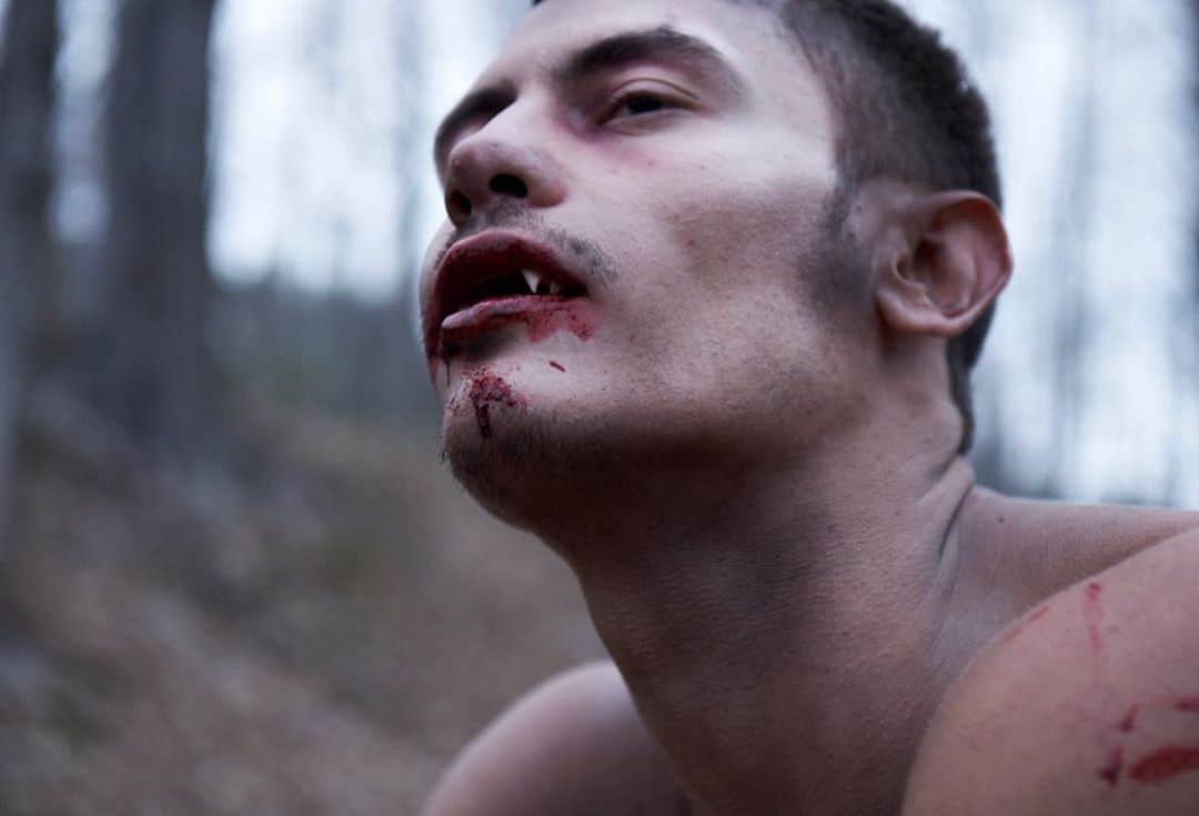 のインスタグラム：「22 of 31 - The day got away from me..... but I’ll be back tomorrow. . THIAGO for @all_the_dead_boys」