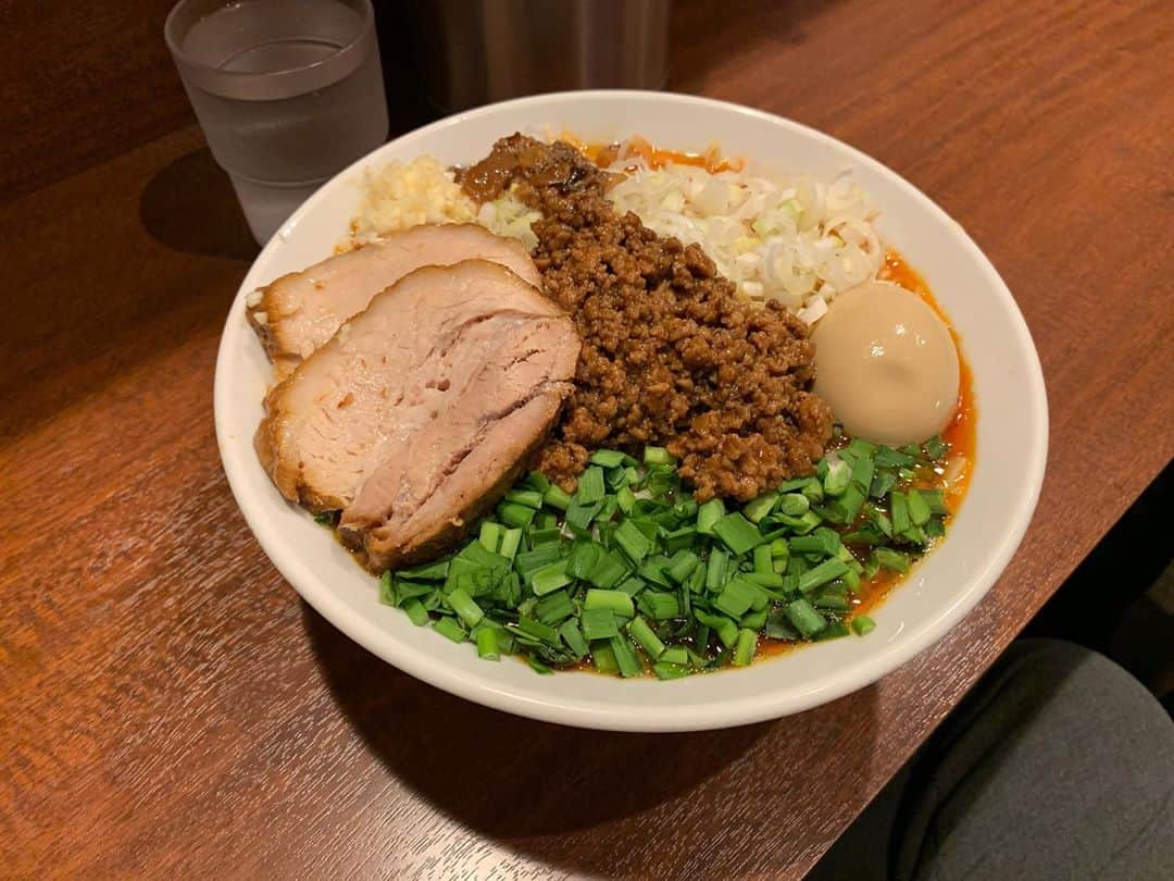 MAX鈴木のグルメインスタ