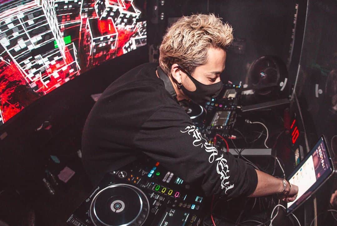 DJ HALさんのインスタグラム写真 - (DJ HALInstagram)「@cats_fukuoka  二日間ありがとうございました🖤🙏🏾🖤」10月23日 7時00分 - djhal