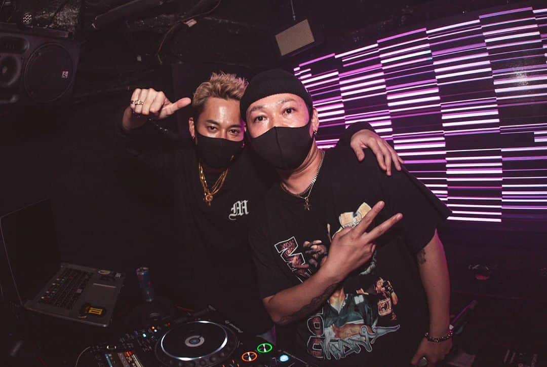 DJ HALさんのインスタグラム写真 - (DJ HALInstagram)「@cats_fukuoka  二日間ありがとうございました🖤🙏🏾🖤」10月23日 7時00分 - djhal