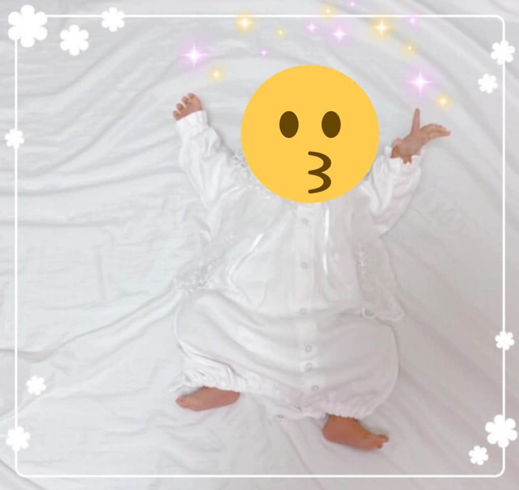 花原あんりのインスタグラム：「スクスク大きく 順調の、いえ、、 順調すぎるベビちゃん👶💗笑 頻回授乳で毎日22回以上あげているので、寝られず食べられずの日々でして💦 退院後1ヶ月もせず体重が１２キロ落ち、産前より痩せております…🤭 痩せなかったらどうしよう💦 と思っていたらみるみる痩せていきます…笑 子育て経験のママさんは授乳回数はどのくらいでしたか？ 先輩ママさんのお話しをたくさんお聞きたいです🍀  #赤ちゃん #子育て #頻回授乳で母寝不足  #産後 #授乳 #生活 #赤ちゃんのいる暮らし #赤ちゃんのいる生活」