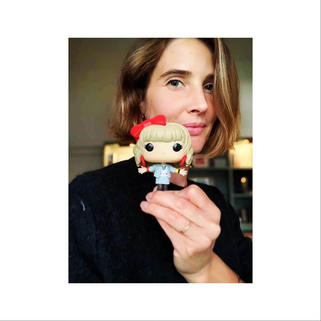 コビー・スマルダーズのインスタグラム：「You’re my new favorite toy.  Sparkles Forever.  Thank you @originalfunko」