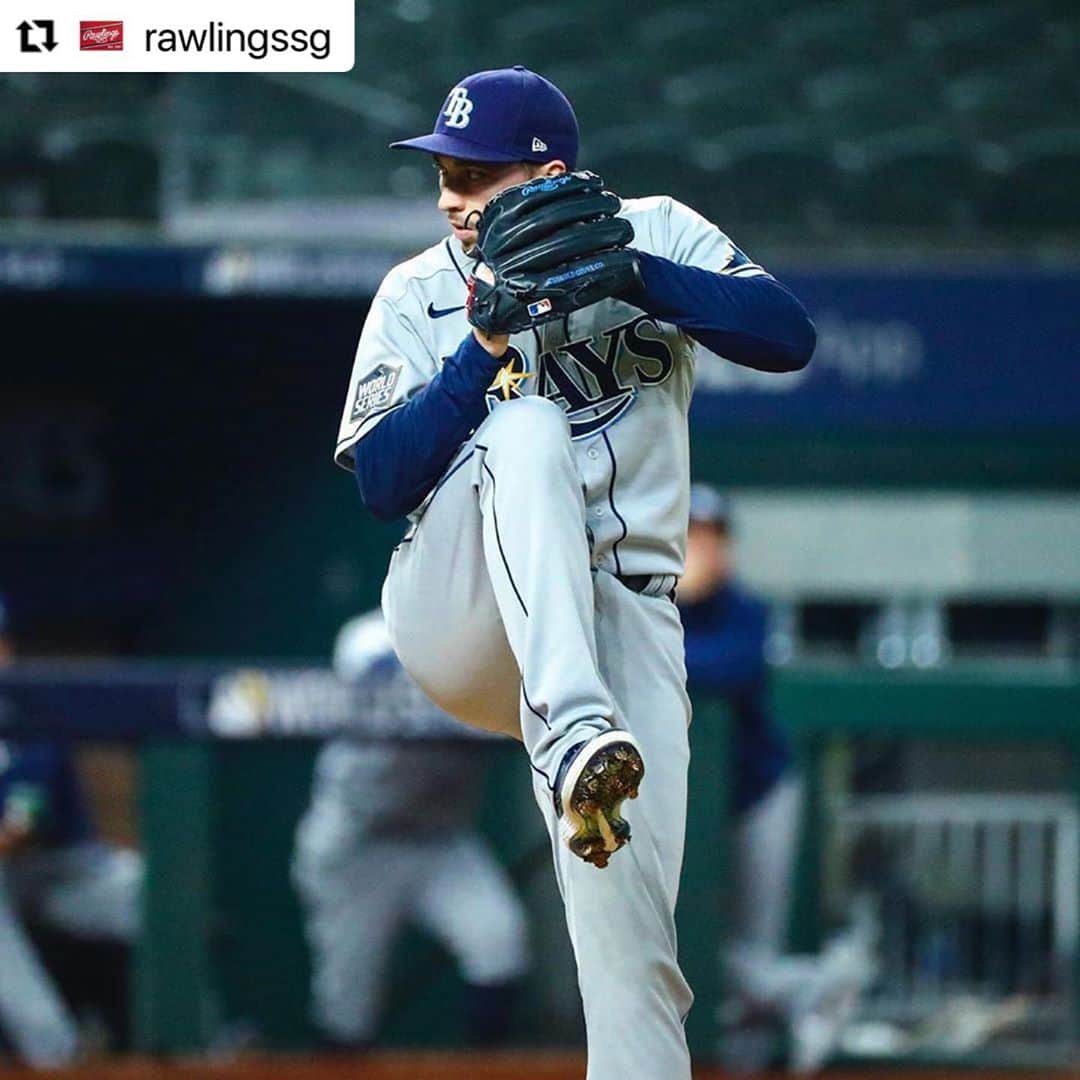 Rawlings Japanさんのインスタグラム写真 - (Rawlings JapanInstagram)「#Repost @rawlingssg with @make_repost ・・・ @snellzilla4 was dealing last night 🔥 #TeamRawlings #WorldSeries #Rays #Postseason2020 #Repost (via: @raysbaseball) @rawlings_japan_llc」10月23日 8時02分 - rawlings_japan_llc