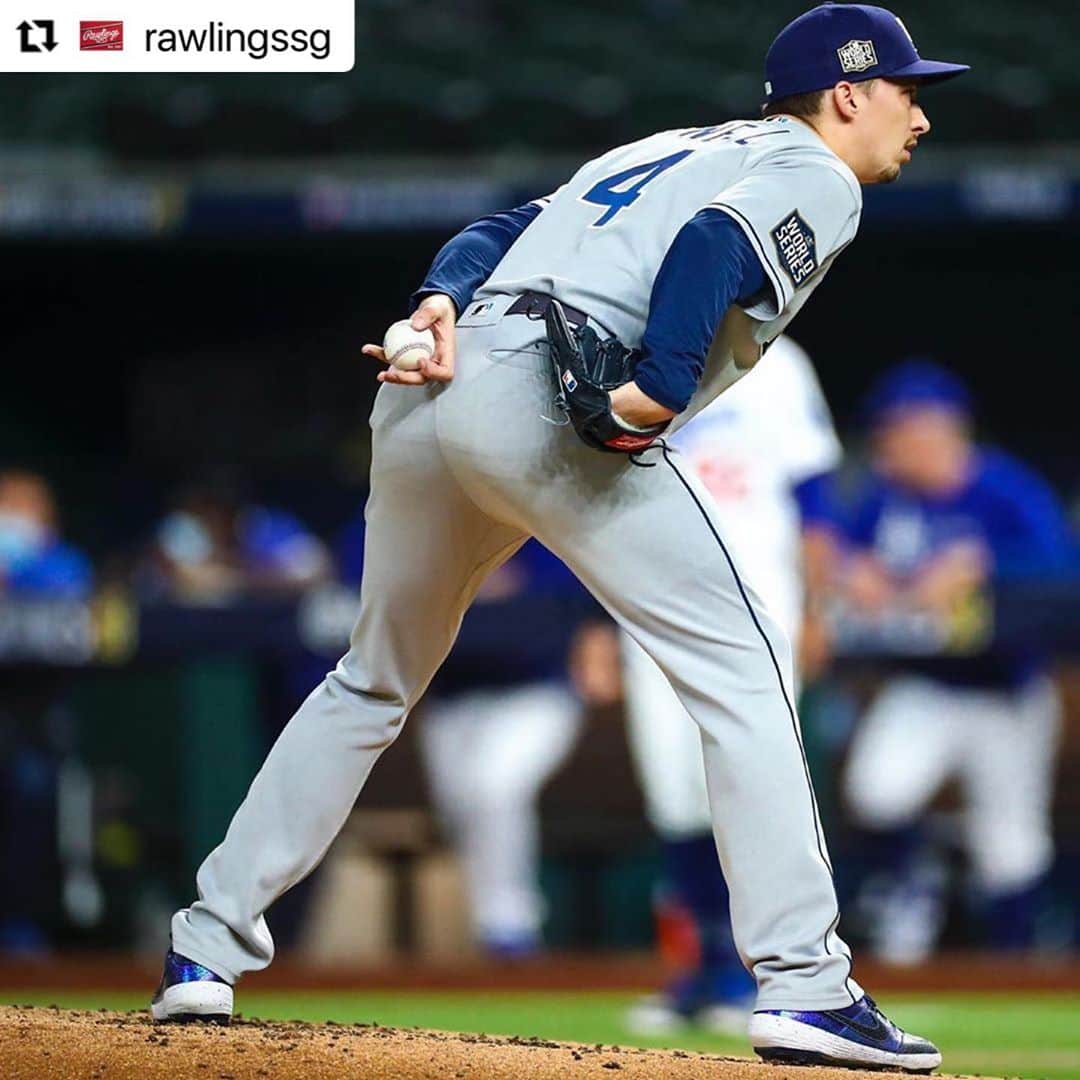 Rawlings Japanさんのインスタグラム写真 - (Rawlings JapanInstagram)「#Repost @rawlingssg with @make_repost ・・・ @snellzilla4 was dealing last night 🔥 #TeamRawlings #WorldSeries #Rays #Postseason2020 #Repost (via: @raysbaseball) @rawlings_japan_llc」10月23日 8時02分 - rawlings_japan_llc