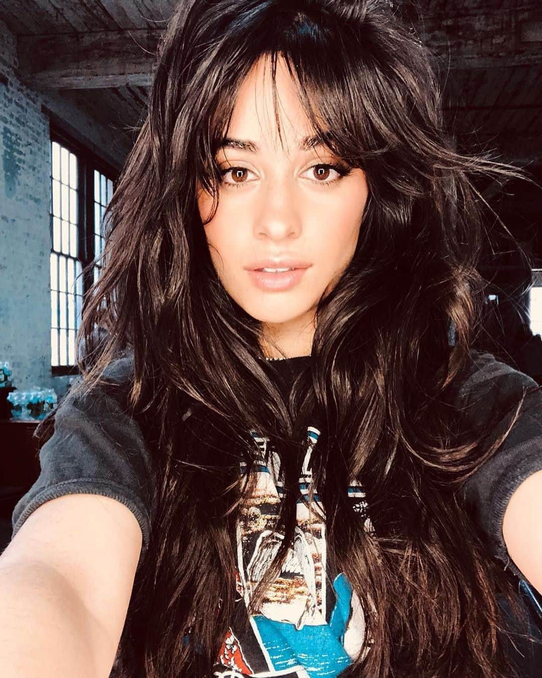 E! Onlineさんのインスタグラム写真 - (E! OnlineInstagram)「In the words of Camila Cabello, she just lost her "short hair virginity," and we were not ready. 😱 It's true la-la-la—her new look is at the link in our bio. (📷: Instagram)」10月23日 8時16分 - enews