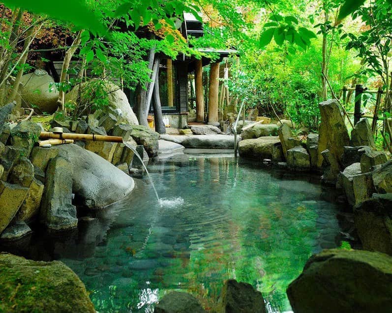 JAPAN TRIP 大人旅〜厳選の宿〜さんのインスタグラム写真 - (JAPAN TRIP 大人旅〜厳選の宿〜Instagram)「#大分 #天ヶ瀬 の#山荘天水 です。  #大人旅_厳選の宿 #大人旅jp #そうだ旅に出よう #旅行 #温泉 #露天風呂 #旅館 #露天風呂付き客室 #ホテル #大人旅 #国内旅行 #旅行好きな人と繋がりたい #旅行に行きたい #withコロナ #gototravel #otonatabi #japan #japantrip #japantravel #trip #travel #onsen #ryokan #luxury #hotel #hotsprings」10月23日 8時18分 - otonatabi_jpn