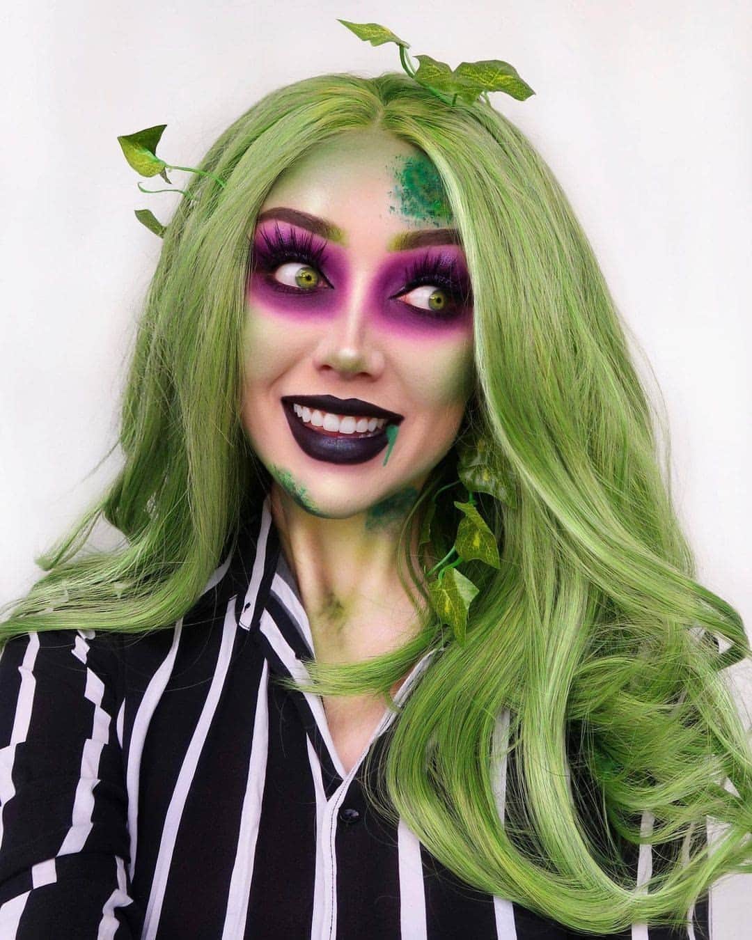 NYX Cosmeticsさんのインスタグラム写真 - (NYX CosmeticsInstagram)「Beetlejuice, Beetlejuice, Beetlejuice.. uh oh 💚 @ohmygeeee wears our Liquid Suede Cream Lipstick in 'Alien' to complete the look 💋 Leave a 🖤 if you love this cult fave! • #nyxcosmetics #nyxprofessionalmakeup #crueltyfreebeauty」10月23日 8時58分 - nyxcosmetics