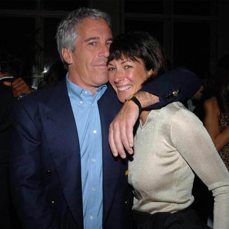 E! Onlineさんのインスタグラム写真 - (E! OnlineInstagram)「Jeffrey Epstein's alleged co-conspirator Ghislaine Maxwell's 2016 deposition has been unsealed, revealing what she said about the case, their accusers, Prince Andrew, and more. Link in bio. (📷: Getty)」10月23日 9時01分 - enews