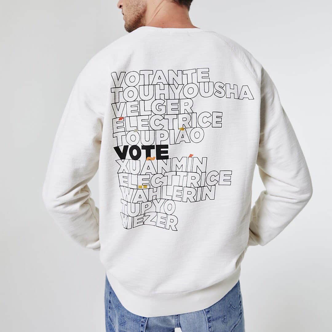 アドリアーノゴールドシュミットさんのインスタグラム写真 - (アドリアーノゴールドシュミットInstagram)「TWELVE DAYS TO GO!!! Get ready to vote, grab your VOTE sweatshirt for the polls. link in bio」10月23日 9時36分 - agjeans