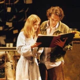 トーマス・サドスキーさんのインスタグラム写真 - (トーマス・サドスキーInstagram)「#tbt 20 short years ago to HOT L BALTIMORE at @wtfestival with @mesiegfried.  With theaters remaining closed all over the country it is incumbent on us to remember that the financial impact on EVERYONE that works in and around theaters is absolutely brutal.  The cultural impacts are incalculable, the economic impact in NYC alone rates around $12 Billion of lost revenue.  As if that weren’t bad enough SAG-AFTRA, in a move that flies in the face of decency and worker’s solidarity, have decided to undercut negotiated deals that Actors Equity had in place with Equity houses.  From Equity: “Since the pandemic began, members reported to Equity that SAG-AFTRA began signing agreements with Equity employers that undercut the Equity terms and conditions. The union has tracked some 60 productions signed with SAG-AFTRA, with some members reporting they are put on “deferred compensation” agreements that undercut Equity wages. Productions that should have been Equity contracts amounted to an estimated $600,000 in lost earnings and $154,000 in lost contributions to the Equity-League health fund.   In some cases, Equity stage mangers have been excluded entirely, had their contracts revoked or been offered work as independent contractors without workers’ compensation protections.”.  Additionally, SAG-AFTRA have launched a ludicrous social media campaign (unclear how much, if any, union monies are being used) to attempt to strong-arm their sister union into accepting poorer deals and worse protections for fellow arts workers.  The resounding silence in the face of this from the “Vote Yes” crowd of the past year, who were so adamant about their desire to ‘get folks back to work with a good deal’, is nothing short of craven hypocrisy.」10月23日 9時47分 - thomas_sadoski