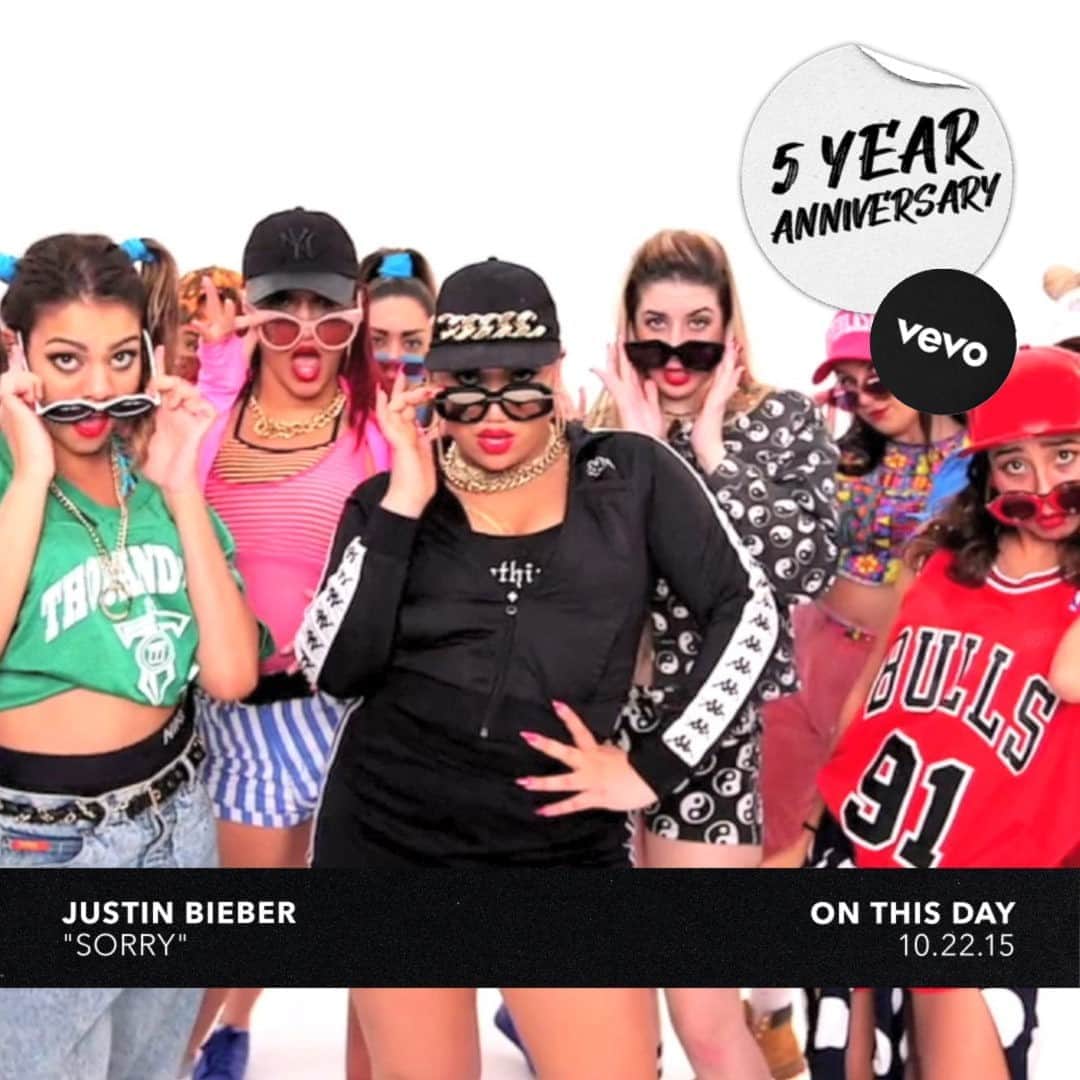 Vevoさんのインスタグラム写真 - (VevoInstagram)「It's been exactly 5 years since @JustinBieber released his iconic "Sorry" vid. Watch the cast of talented women take it away one more time! 💪  ⠀⠀⠀⠀⠀⠀⠀⠀⠀ ▶️[Link in bio] #justinbieber #sorry」10月23日 10時00分 - vevo