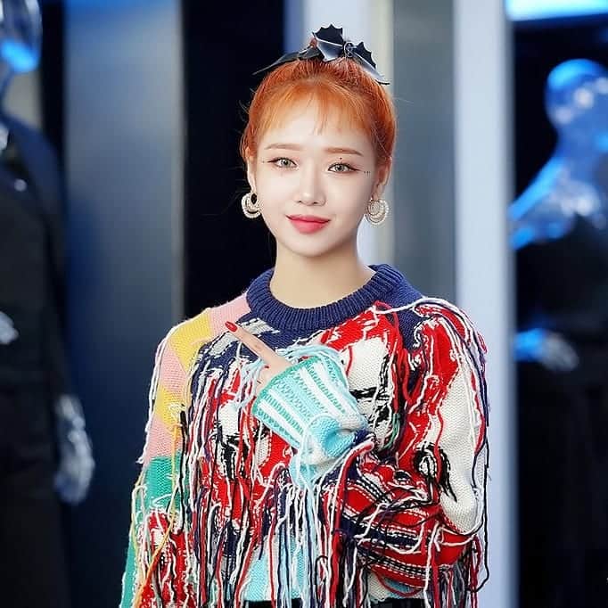 チェ・ユジョンさんのインスタグラム写真 - (チェ・ユジョンInstagram)「201022 YOOJUNG - Weki Meki 4th Mini Album "NEW RULES" behind  #유정 🌻  #위키미키 #WEKIMEKI #CHOIYOOJUNG #최유정 #YOOJUNG」10月23日 10時02分 - yoojung_weme